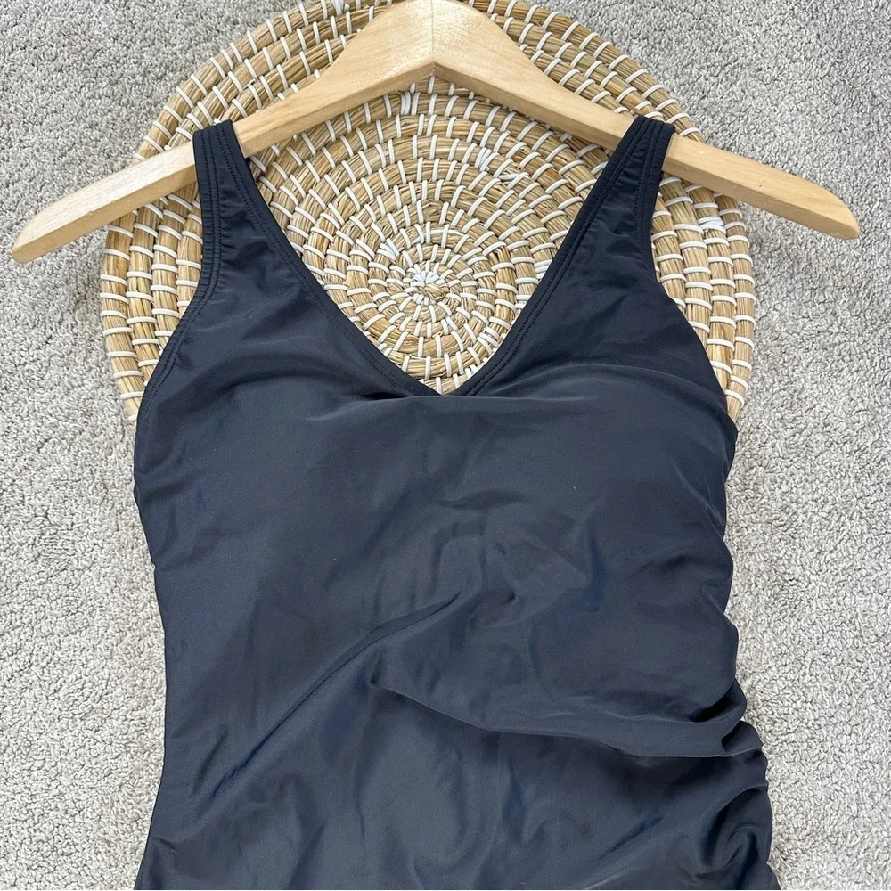 Speedo Women’s One-Piece V-Neck Swimsuit Wide Shoulder Straps in Black 10